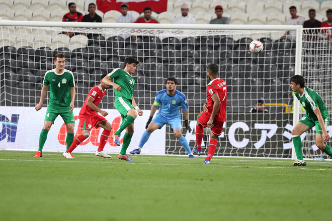 Ghi bàn thắng quyết định ở phút cuối cùng, Oman CHÍNH THỨC vượt mặt Việt Nam giành quyền đi tiếp
