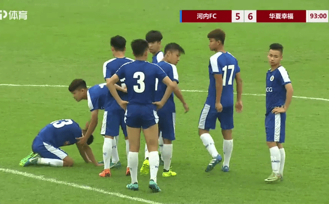 Hừng hực khí thế sau khi thắng đội Argentina, đàn em Quang Hải nhận kết quả không tưởng trước Trung Quốc