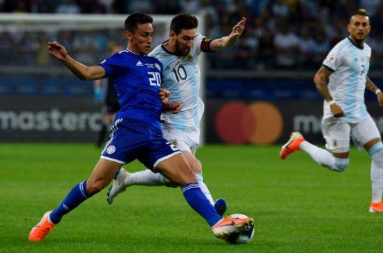 Kết quả Argentina vs Paraguay: VAR cứu nguy, Messi khai hỏa, Argentina có điểm đầu tiên