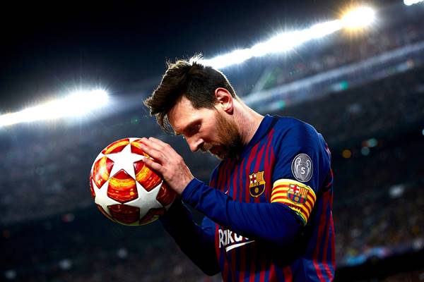 Tin tức Quốc Tế 12/1: Lý do khiến PSG chào thua, Man City độc mã ký Messi