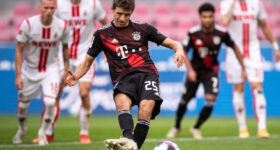 Bóng đá quốc tế sáng 4/5: Muller quyết tương lai với Bayern
