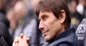 Bóng đá Anh 29/3: Sao Tottenham ủng hộ việc sa thải Conte
