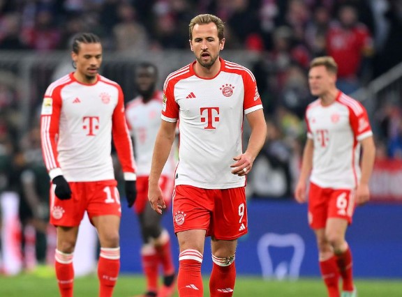 BĐQT 24/1: Bayern Munich có nguy cơ mất ngôi vương