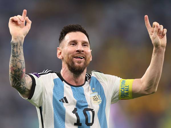 Tin bóng đá 1/7: Messi khát vọng chinh phục Premier League