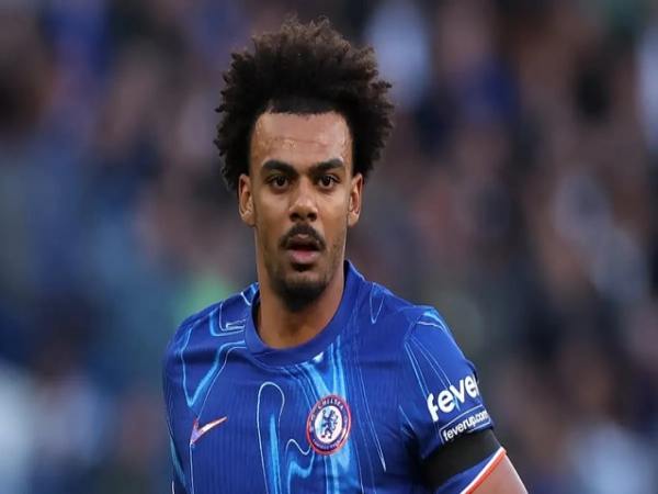 Chuyển nhượng: Dortmund tái khởi động vụ Renato Veiga