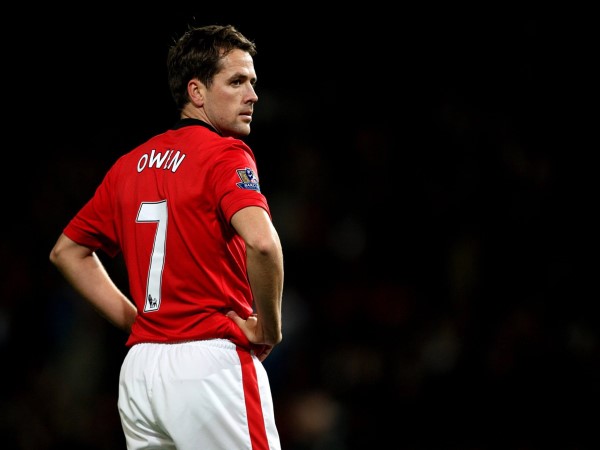 Michael Owen: Từ ‘thần đồng’ đến nỗi xấu hổ khi khoác áo MU