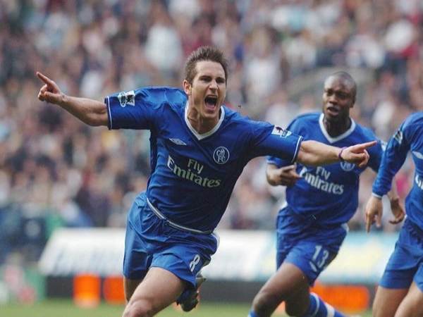 Lampard với chiếc áo số 8 ở Chelsea