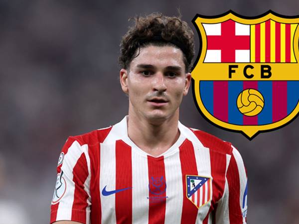 So sánh Lewandowski và Julian Alvarez