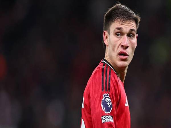 Manuel Ugarte từng khoác áo những đội bóng nào?